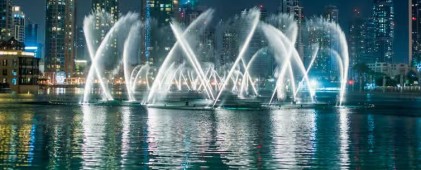 Dubai: Burj Khalifa Fountain Show and Burj Lake Ride